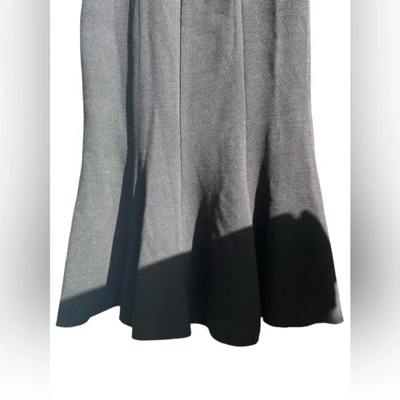 🆕 Zara Structured U-neck Flared Mermaid Midi Dress in Midnight Black NWOT - Picture 4 of 8